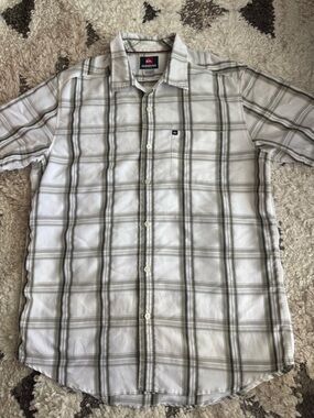 Quiksilver White and Olive Green Plaid Button-Down Shirt